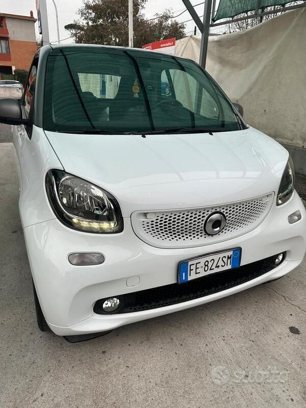 Usata 2016 Smart ForTwo Coupé Passion Utilitaria | 11.000 € (Ottimo prezzo) - Immagine 1/4