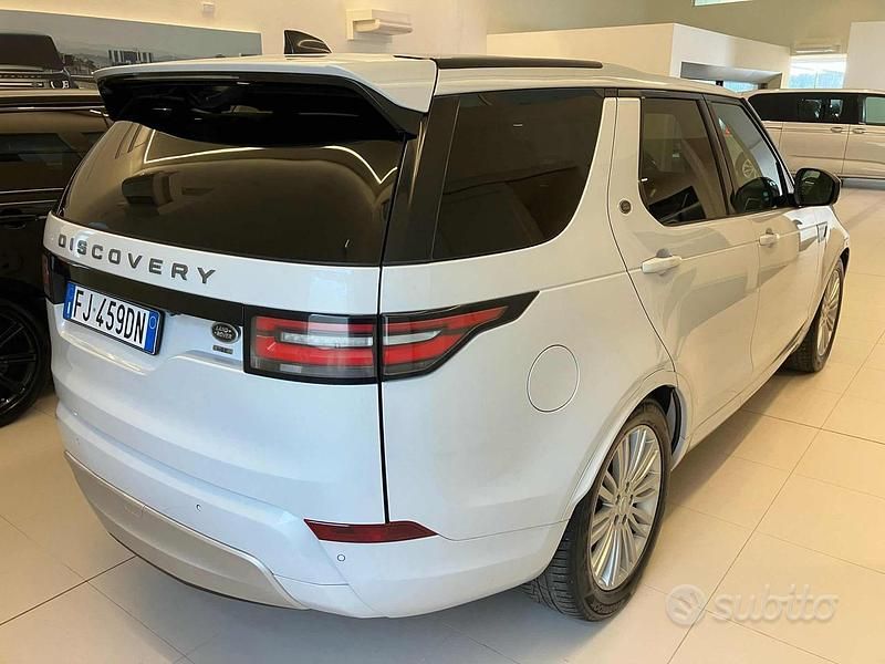 Usata Land Rover Discovery 5 HSE Luxury 240 CV (176 kW) 2017 Bianco SUV