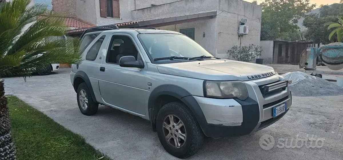Usata Land Rover Freelander 117 CV (86 kW) 2004 Grigio SUV