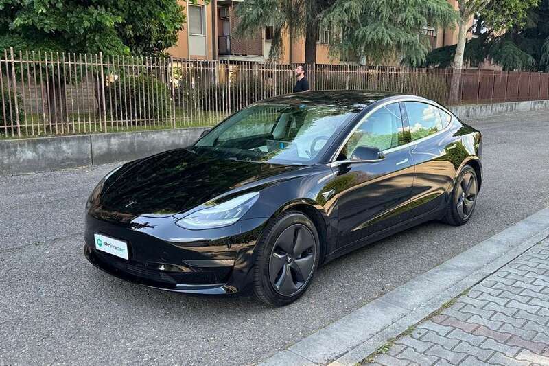 Nero Usata 2019 Tesla Model 3 Long Range Tre volumi | 20.600 € (Super prezzo) - Immagine 1/4