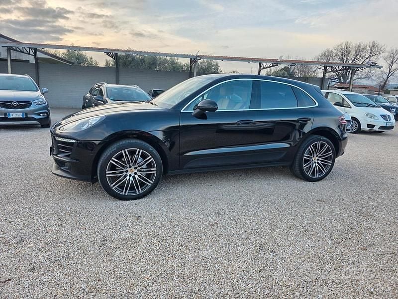 Gebraucht Porsche Macan 250 PS (183 kW) 2017 Schwarz SUV