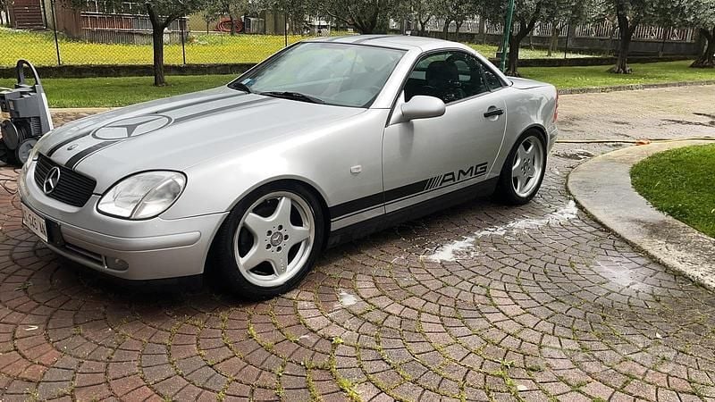 Usata Mercedes SLK200 AMG 1998 Grigio Cabrio