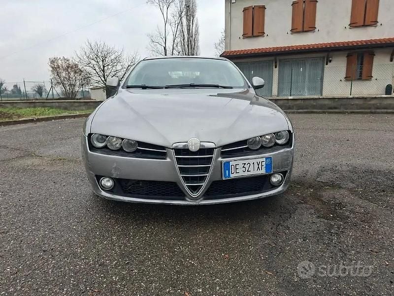 Usata Alfa Romeo 159 160 CV (117 kW) 2007 Grigio Station wagon