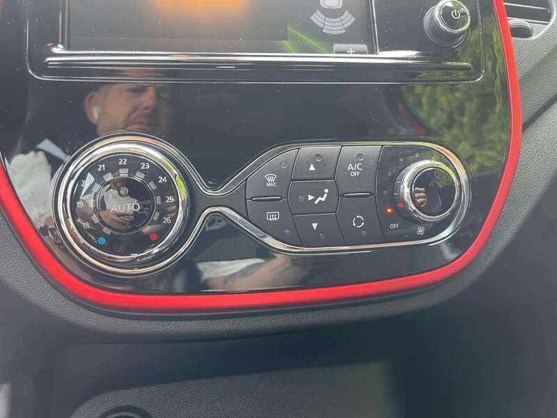 Usata Renault Captur Iconic 90 CV (66 kW) 2017 Other SUV