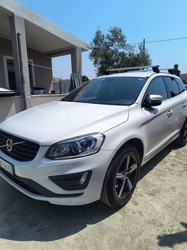 Usata Volvo XC60 R-Design 150 CV (110 kW) 2017 Bianco SUV