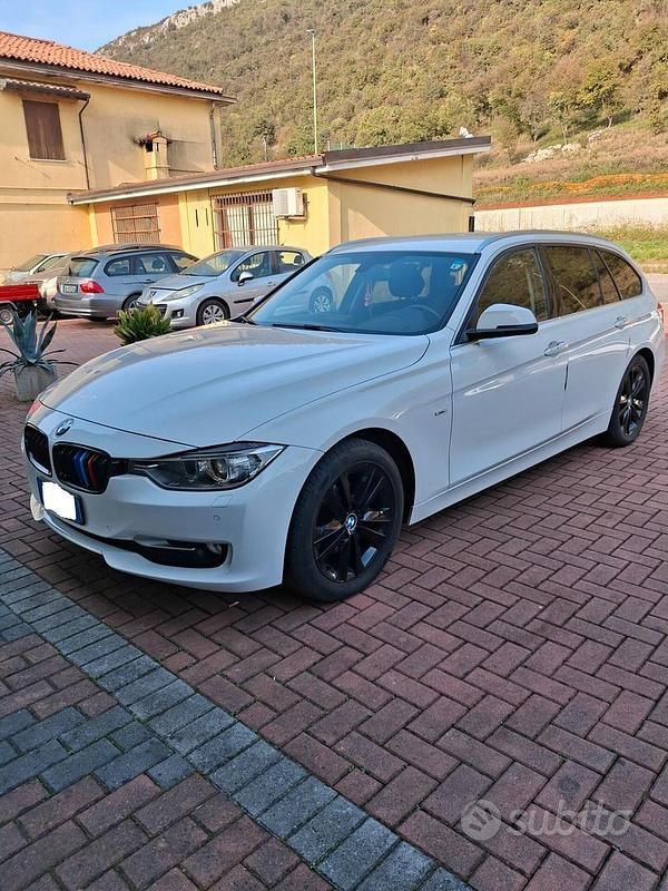 Bianco Usata 2013 BMW 320 Efficient Dynamics Station wagon | 10.500 € (Cara) - Immagine 1/4