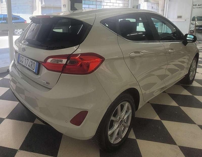 Usata Ford Fiesta Titanium 125 CV (91 kW) 2021 Beige Utilitaria