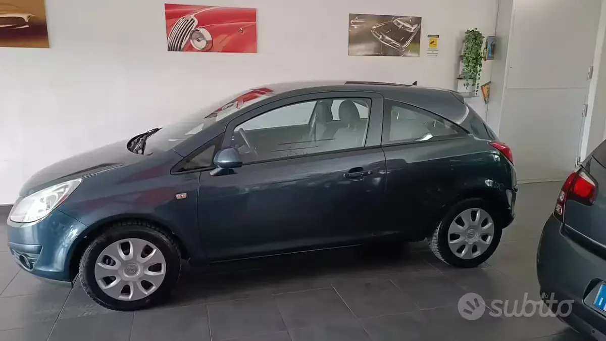 Usata Opel Corsa Sport 80 CV (58 kW) 2009 Blu Utilitaria