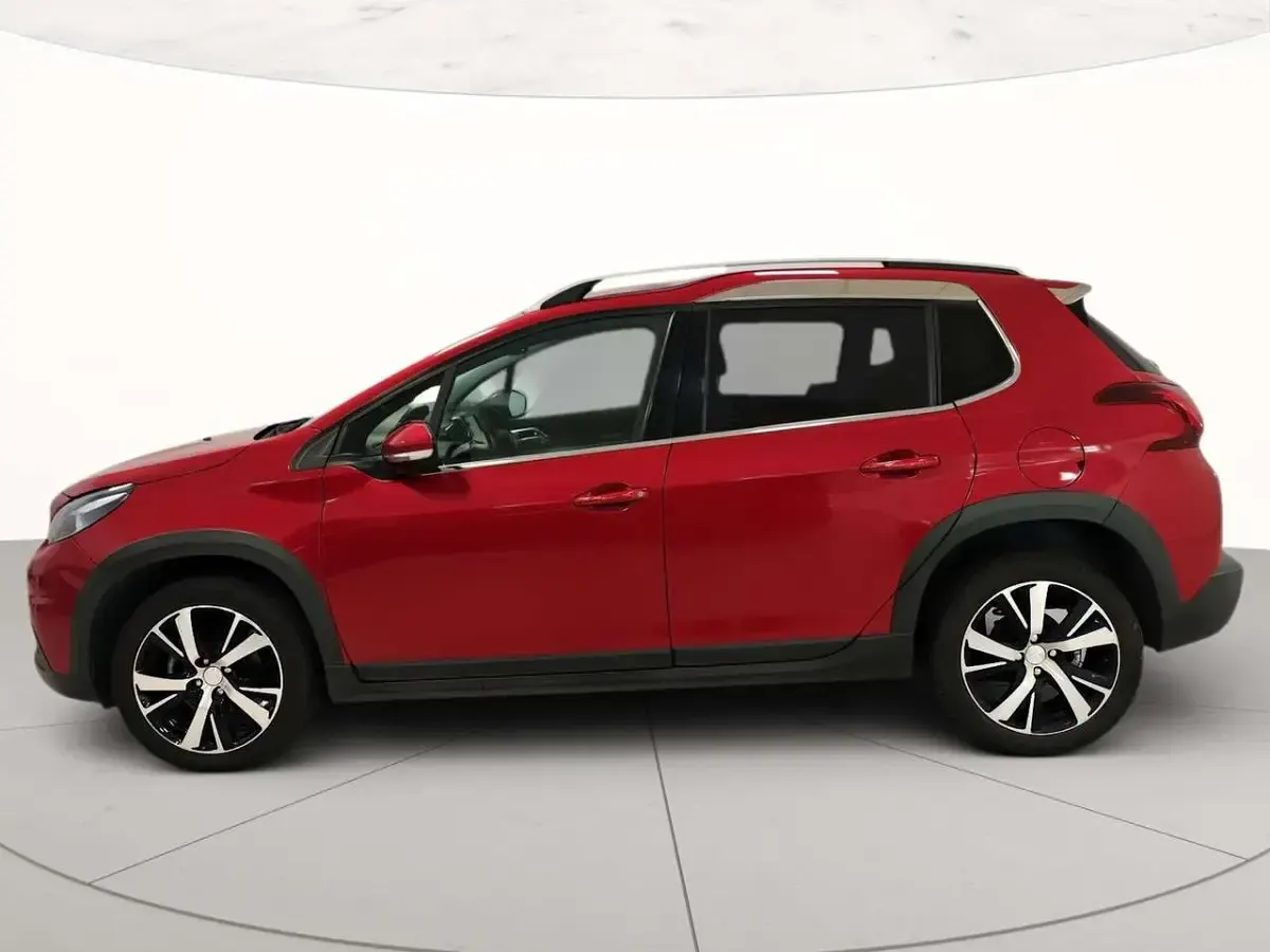 Usata Peugeot 2008 Allure 110 CV (80 kW) 2018 Rosso SUV