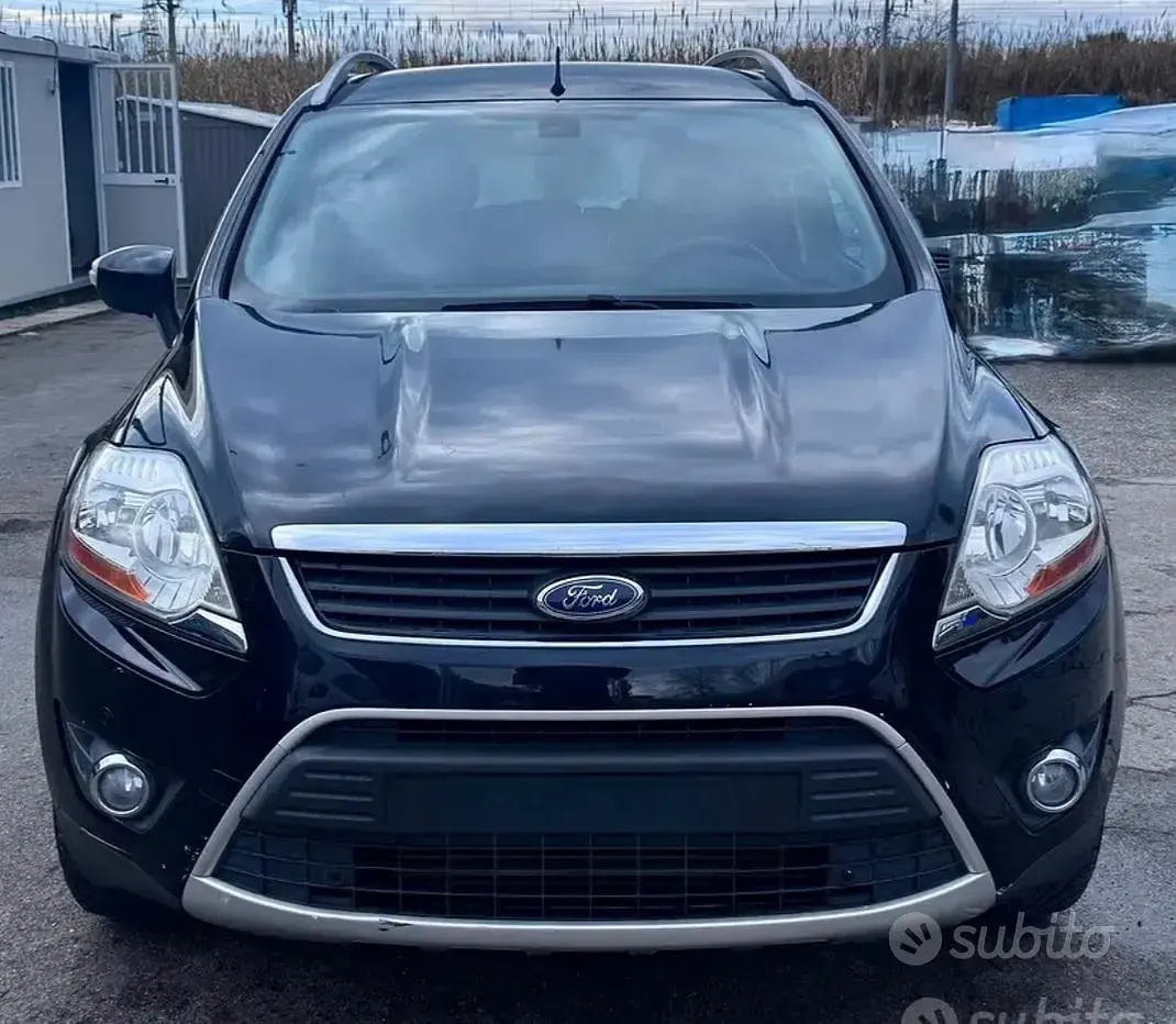Usata Ford Kuga 136 CV (100 kW) 2010 Grigio SUV