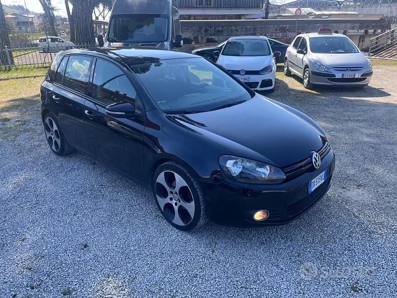 Begagnad VW Golf VI Highline 110 HK (80 kW) 2009 Svart Halvkombi