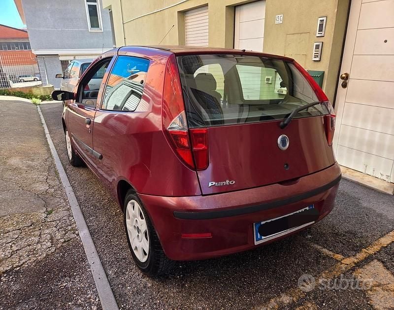 Usata Fiat Punto 2004 Utilitaria