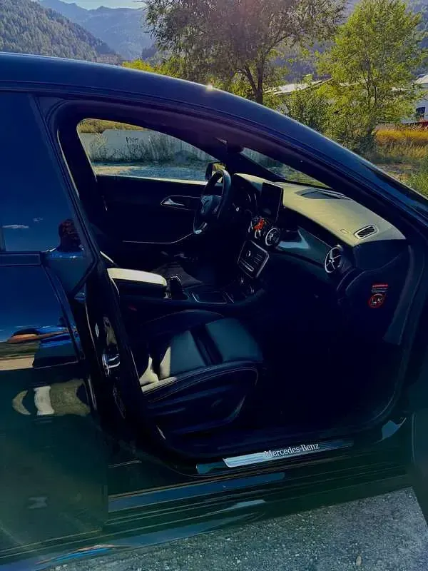 Usata Mercedes CLA220 AMG line 170 CV (125 kW) 2018 Nero Coupé