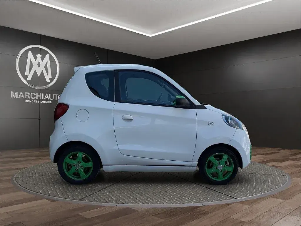 Usata Zhidou D2 11 kW (15 CV) 2015 Bianco pastello