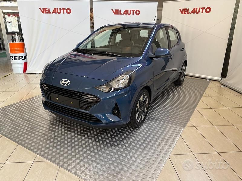 Nuova Hyundai i10 63 CV (46 kW) 2025 Grigio Utilitaria
