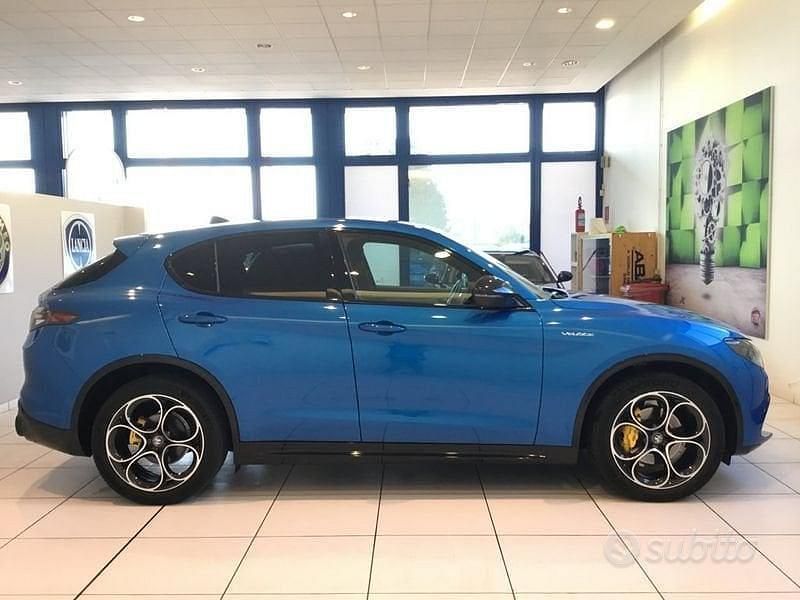 Usata Alfa Romeo Stelvio Veloce 210 CV (154 kW) 2025 Blu SUV