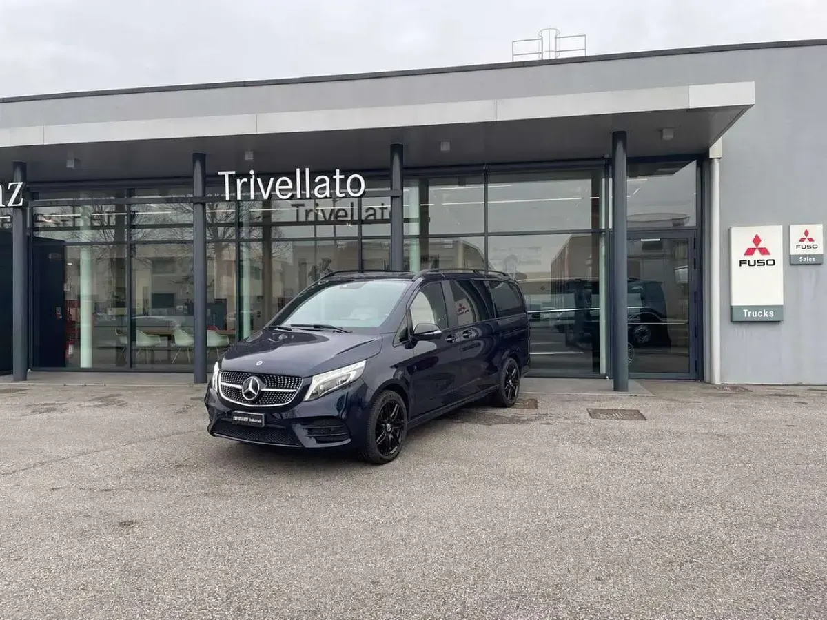 Usata Mercedes V250 Premium 190 CV (139 kW) 2023 Blù cavansite met. Monovolume