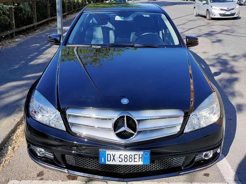 Usata Mercedes 180 Avantgarde 156 CV (114 kW) 2009 Nero Berlina