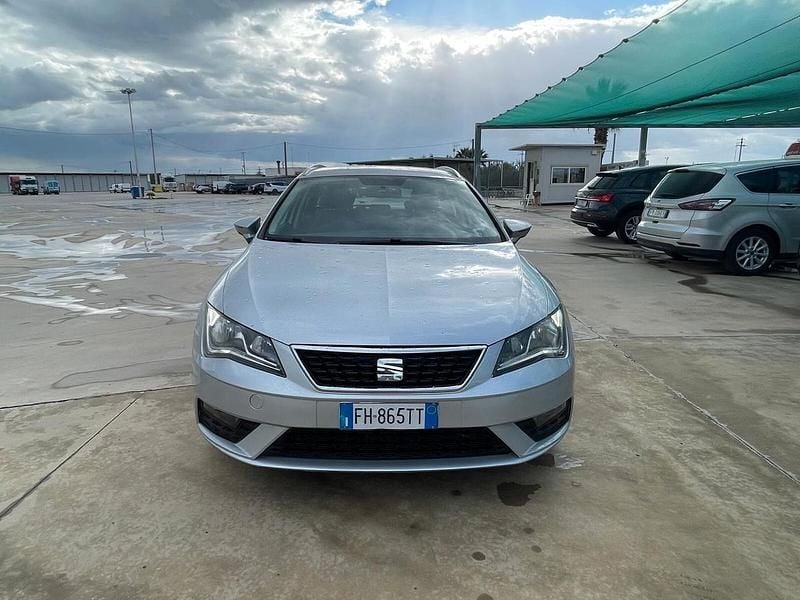 Usata Seat Leon Style 115 CV (84 kW) 2017 Argento Station wagon