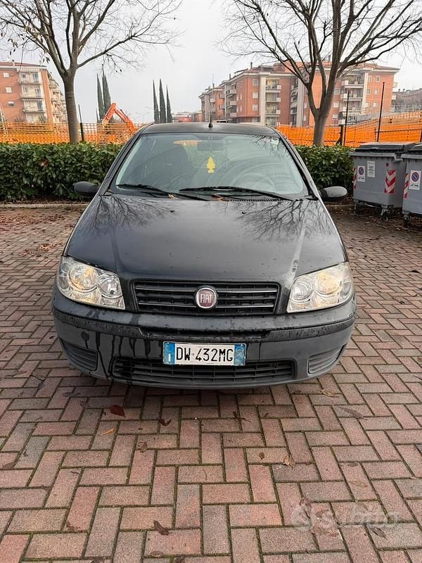 Usata 2009 Fiat Punto Due volumi | 1500 € - Immagine 1/4