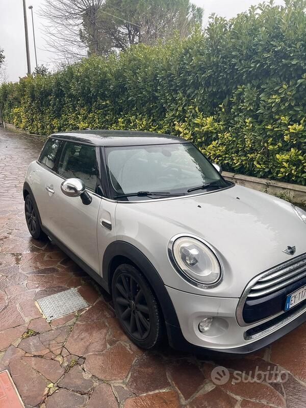 Usata Mini Cooper D 2014 Grigio Utilitaria