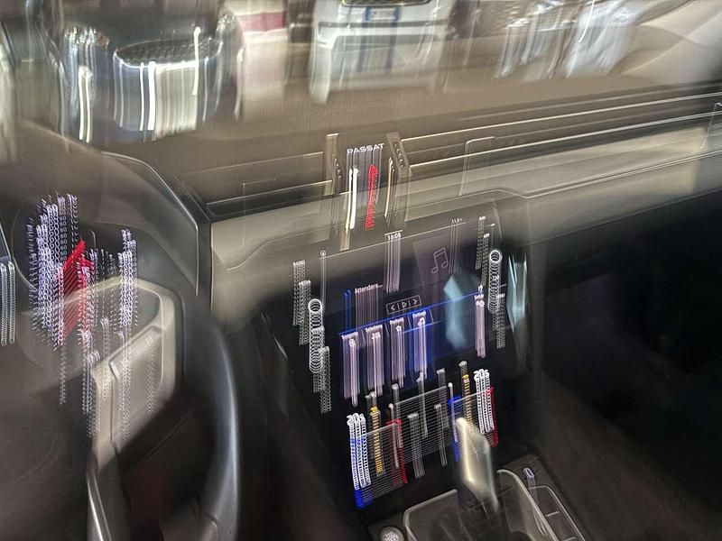 Usata VW Passat Business 122 CV (89 kW) 2022 Nero Station wagon