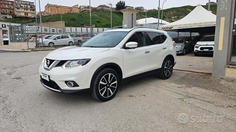 Usata Nissan X-Trail Tekna 131 CV (96 kW) 2016 Bianco SUV