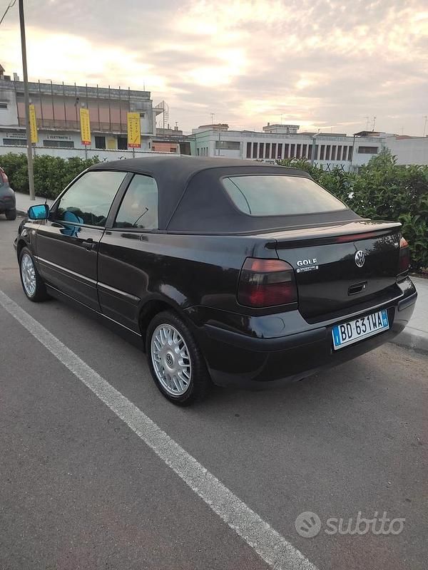 Usata VW Golf Cabriolet 1999 Blu Cabrio