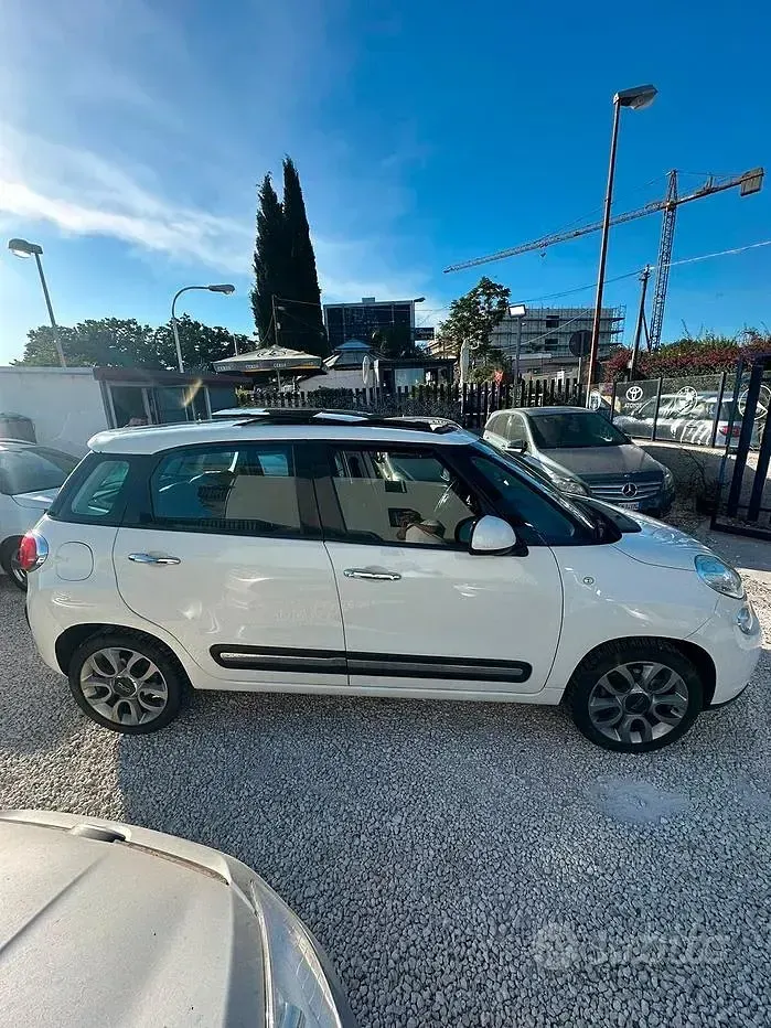 Usata Fiat 500L Lounge 105 CV (77 kW) 2013 Bianco Monovolume