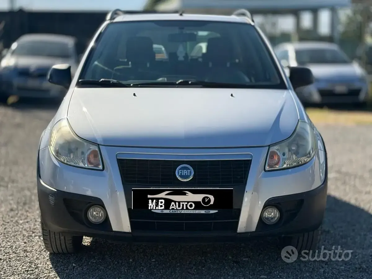 Usata Fiat Sedici 107 CV (78 kW) 2006 Grigio SUV
