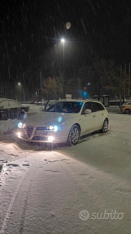 Usata Alfa Romeo 159 Progression 136 CV (100 kW) 2012 Bianco Station wagon