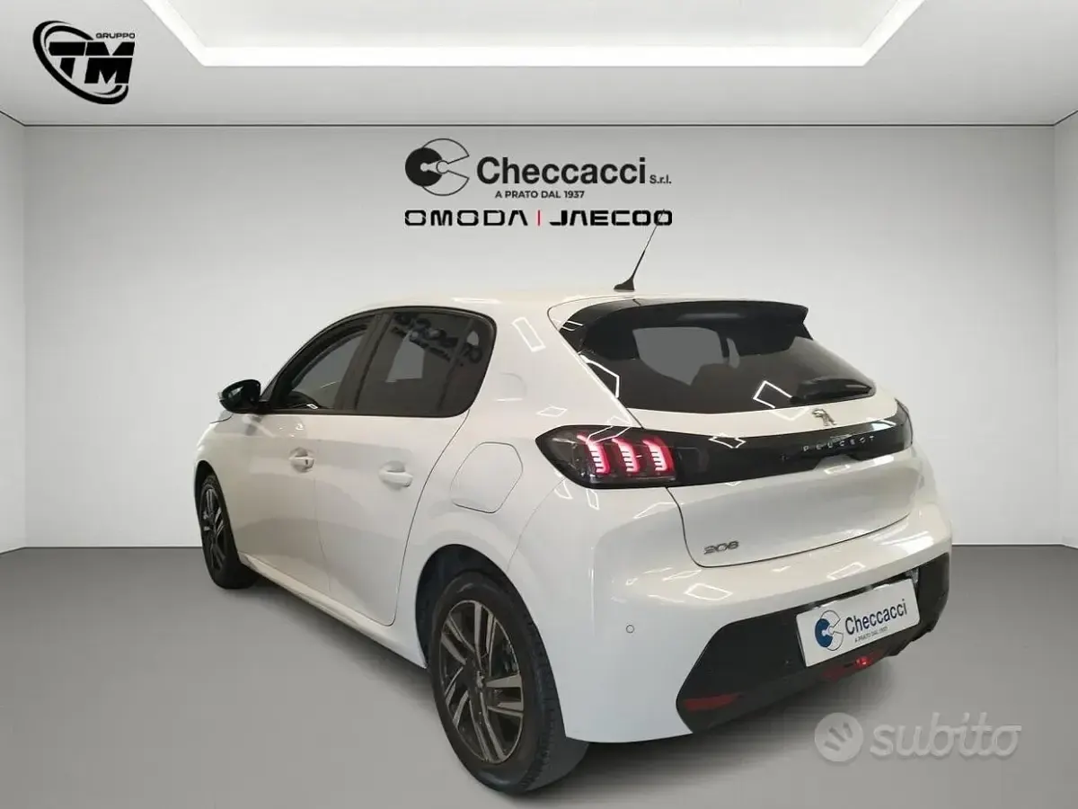 Usata Peugeot 208 Allure 102 CV (75 kW) 2021 Bianco Utilitaria