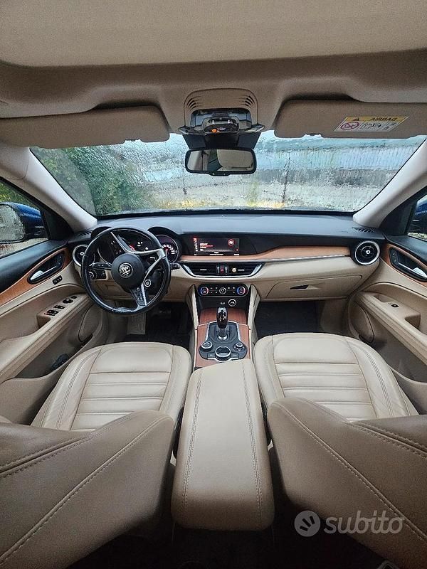 Usata Alfa Romeo Stelvio Super 210 CV (154 kW) 2018 Blu SUV
