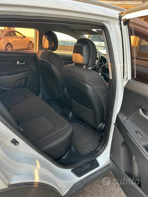 Usata Kia Sportage Active 116 CV (85 kW) 2011 Bianco SUV