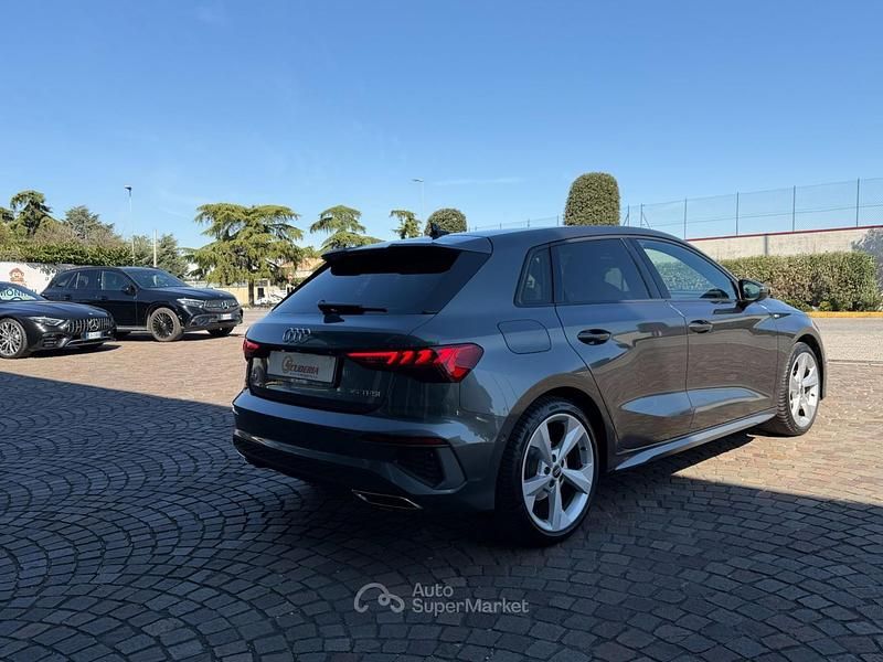 Usata Audi A3 S-Line 150 CV (110 kW) 2023 Gray Berlina