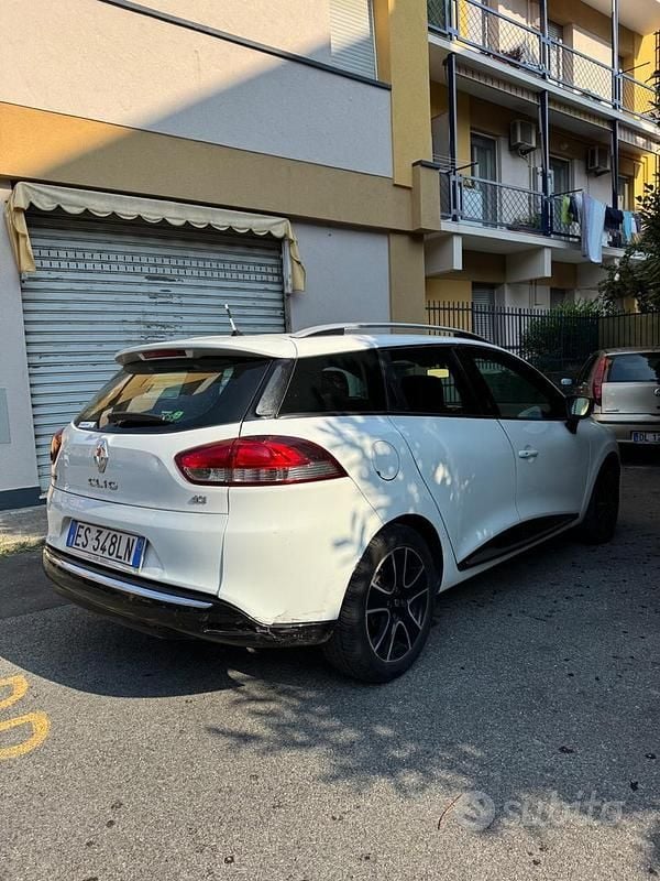 Usata Renault Clio GrandTour 90 CV (66 kW) 2013 Bianco Station wagon