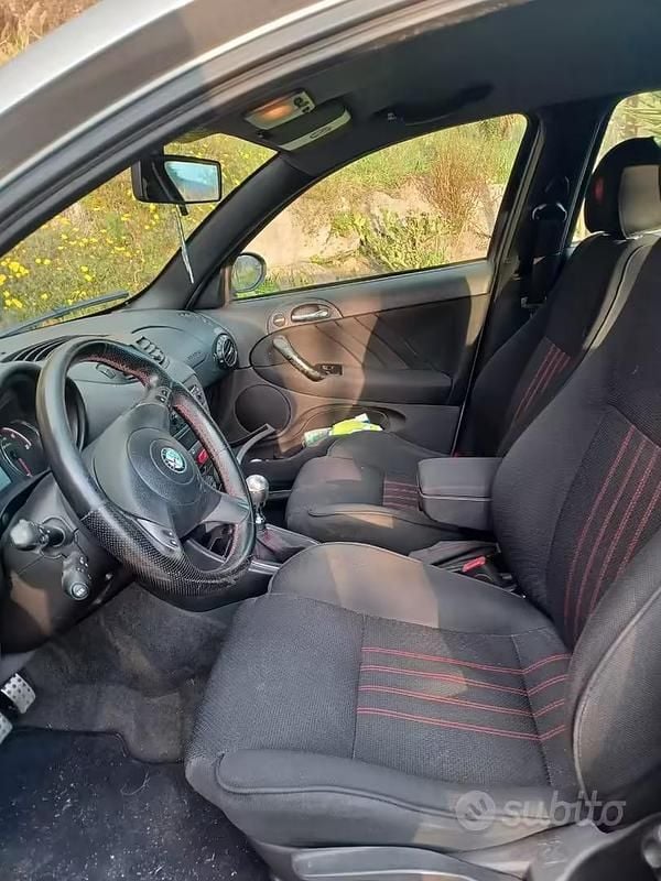 Usata Alfa Romeo 147 Progression 150 CV (110 kW) 2007 Grigio Utilitaria