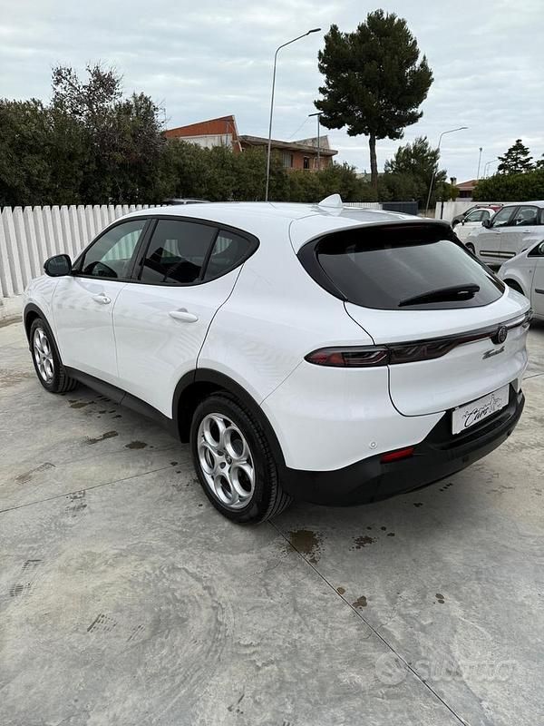 Usata Alfa Romeo Tonale Sprint 130 CV (95 kW) 2023 Bianco SUV