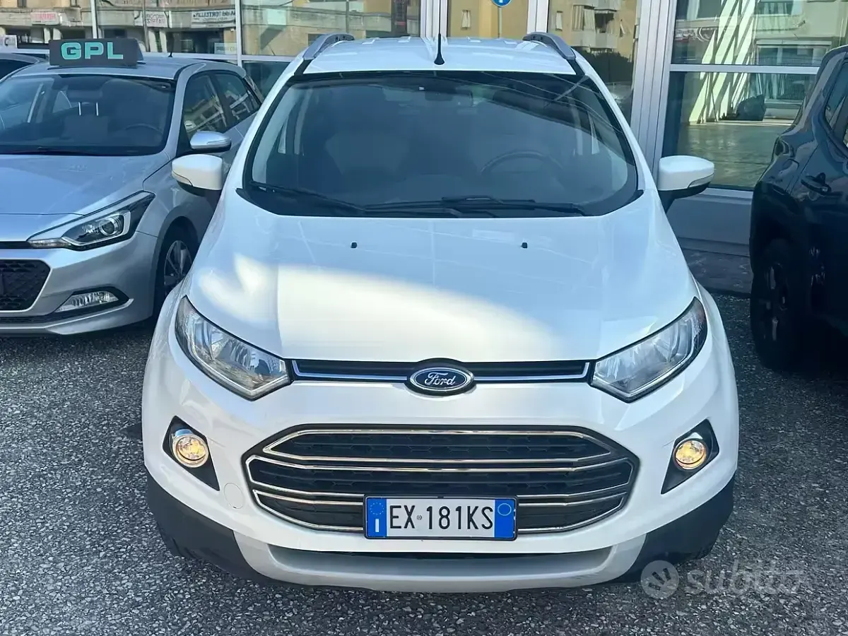 Usata Ford Ecosport 112 CV (82 kW) 2014 Bianco SUV