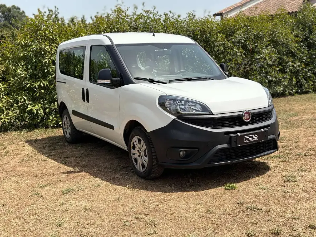Usata Fiat Doblò 95 CV (69 kW) 2019 Bianco Monovolume