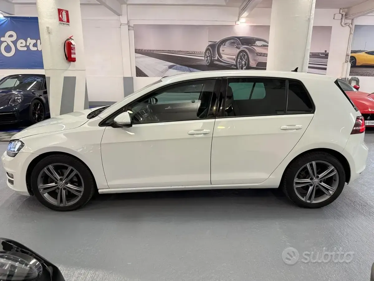 Usata VW Golf VII Highline 110 CV (80 kW) 2014 Bianco Berlina