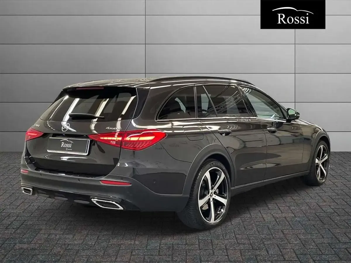 Usata Mercedes C220 Advanced Plus 200 CV (147 kW) 2024 Grigio scuro metallizzato Station wagon
