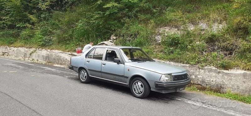Usata Renault R18 GT 1983 Grigio Berlina
