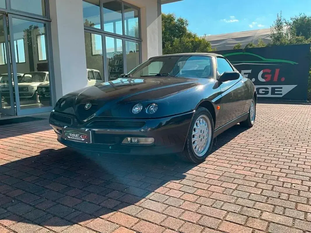 Usata Alfa Romeo GTV Lusso 150 CV (110 kW) 1998 Nero Coupé