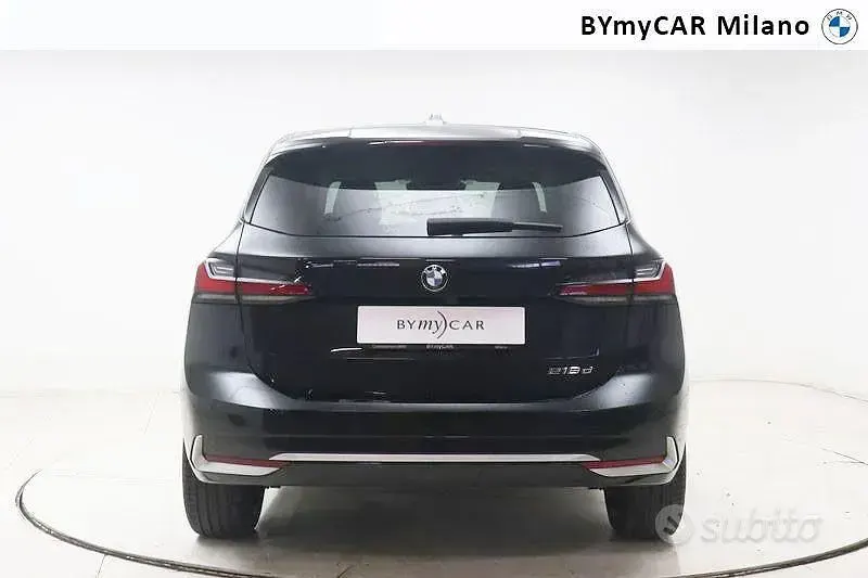 Usata BMW 218 Active Tourer Luxury Line 136 CV (100 kW) 2023 Nero Monovolume