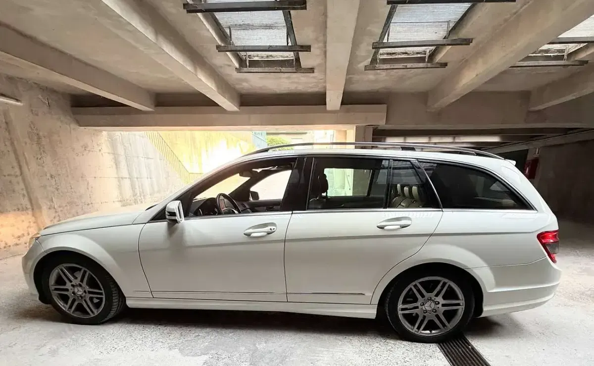 Usata Mercedes C220 Avantgarde 170 CV (125 kW) 2008 Bianco Station wagon