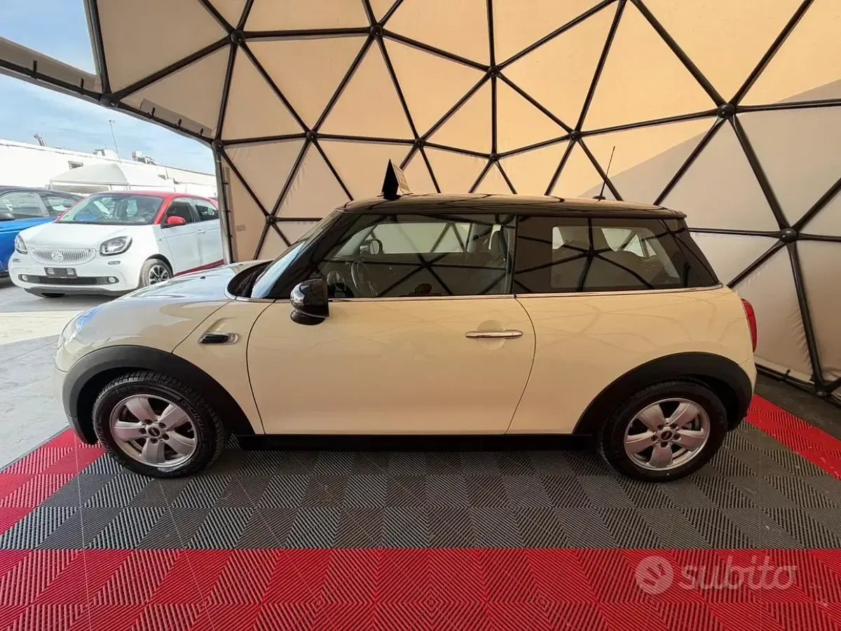 Begagnad Mini Cooper D 95 HK (69 kW) 2014 Beige Halvkombi