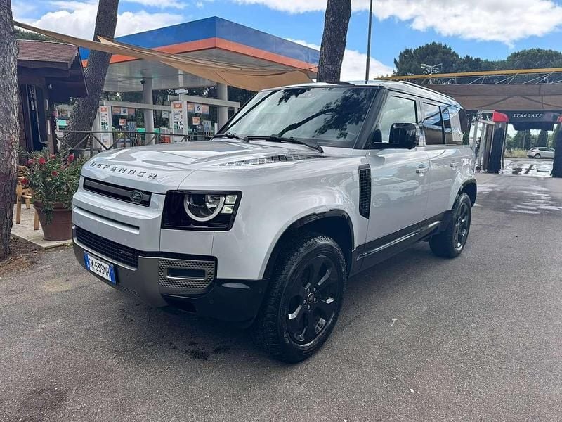 Usata Land Rover Defender SE Dynamic 200 CV (147 kW) 2022 Argento SUV