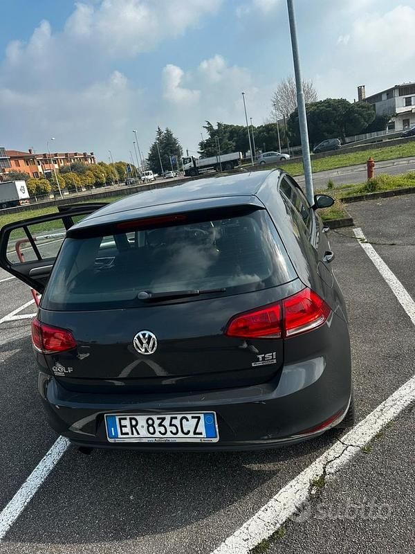 Usata VW Golf VII Comfortline 105 CV (77 kW) 2013 Berlina
