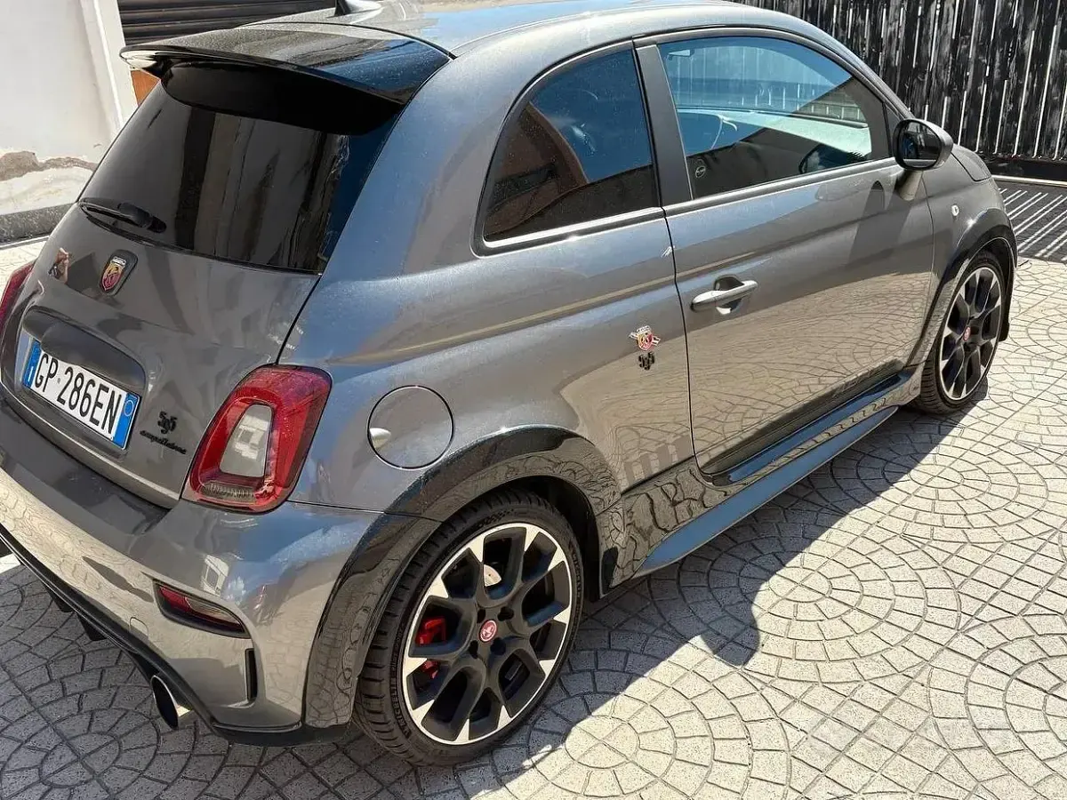 Usata Abarth 500 180 CV (132 kW) 2017 Grigio Berlina